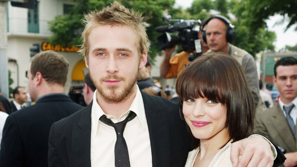 Ryan Gosling and Rachel McAdams arm in arm on red carpet