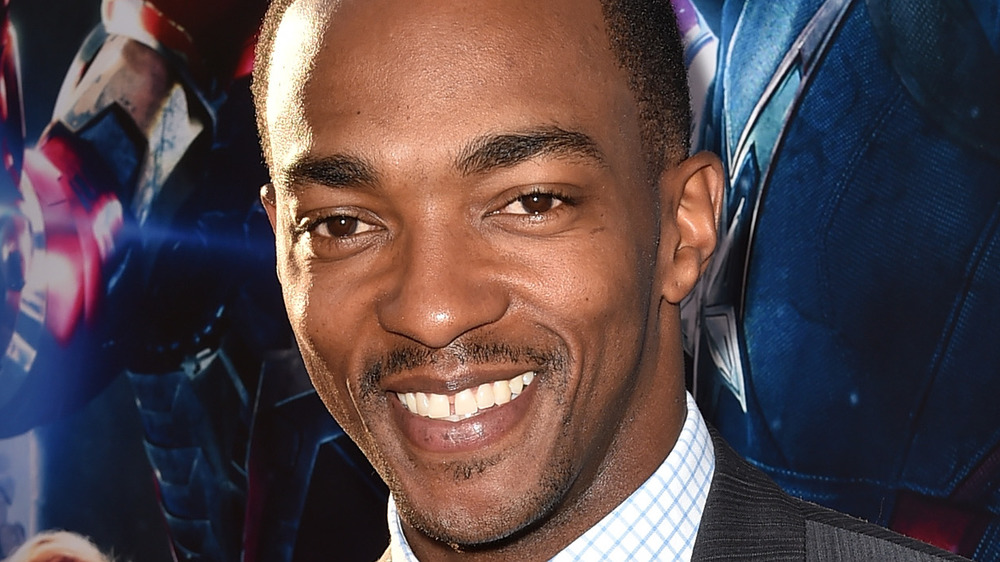 Anthony Mackie sul tappeto rosso 