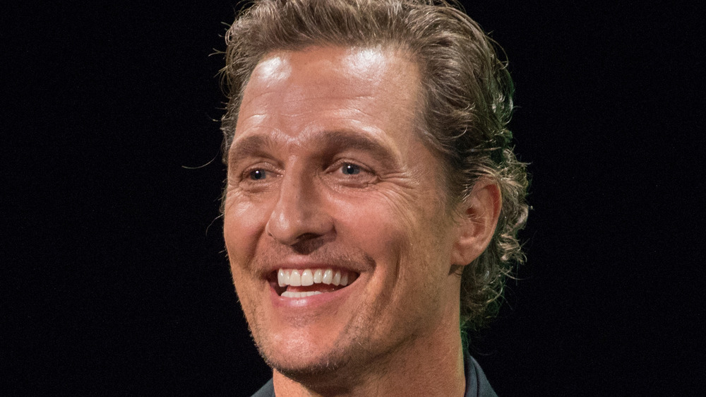 Matthew McConaughey sorride