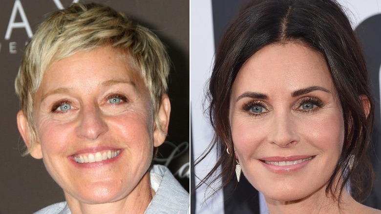 Ellen DeGeneres e Courteney Cox sorridono