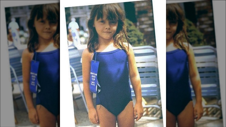 Christina Ricci da bambina in costume da bagno blu