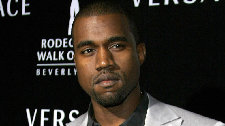 Kanye West ai Rodeo Drive Walk Of Style Awards nel 2007
