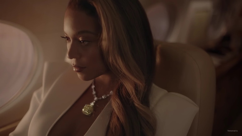 Beyonce in una pubblicità di Tiffany & Co.