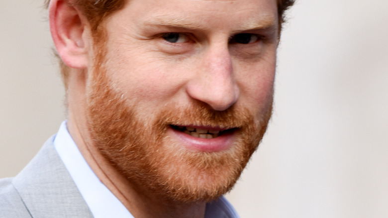 Barba rossa del principe Harry