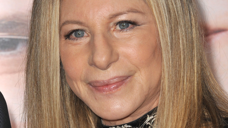 Barbara Streisand sorridente 