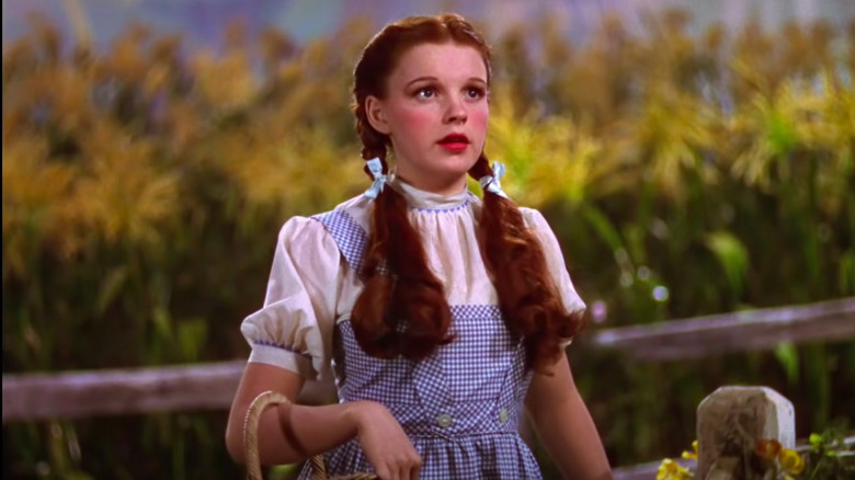 Judy Garland nel ruolo di Dorothy nel Mago di Oz