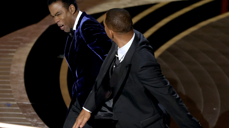 Will Smith schiaffeggia Chris Rock Oscar