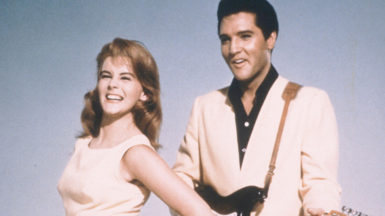 Elvis e Ann Margaret posano insieme