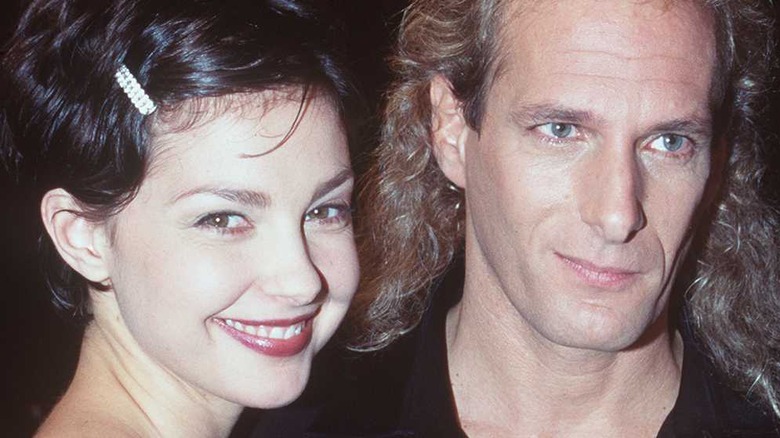 Ashley Judd e Michael Bolton in posa