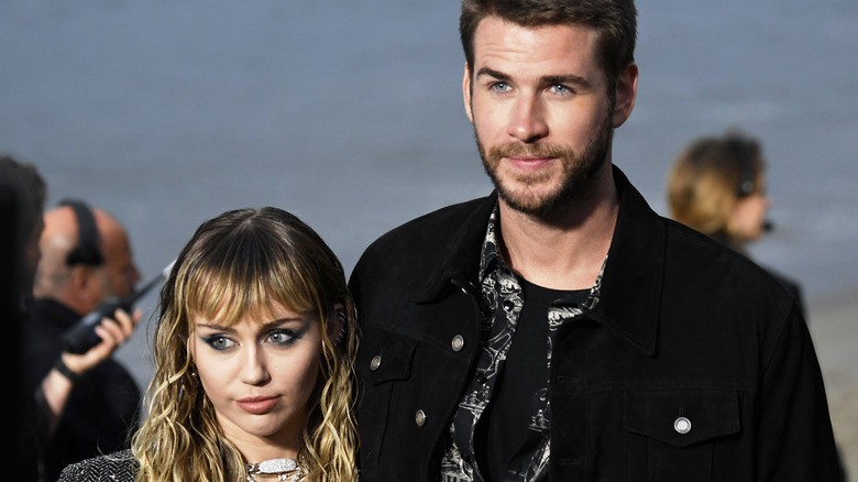 Miley Cyrus e Liam Hemsworth posano nel 2019