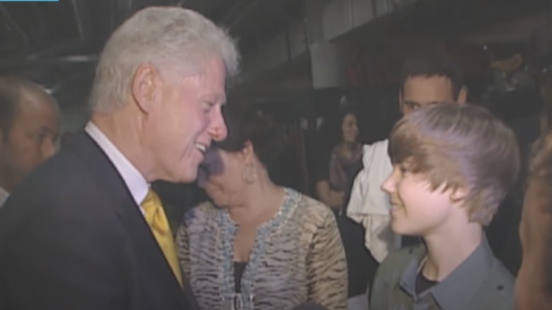 Bill Clinton e Justin Bieber si incontrano