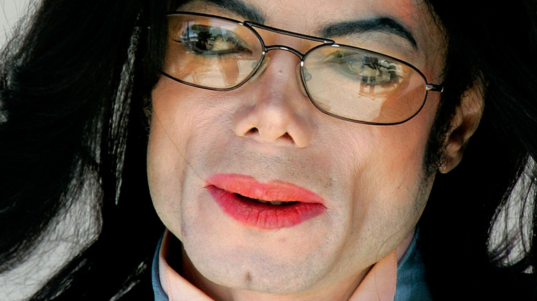Michael Jackson va in tribunale