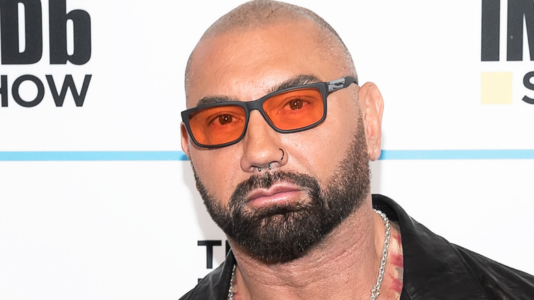 Dave Bautista in posa