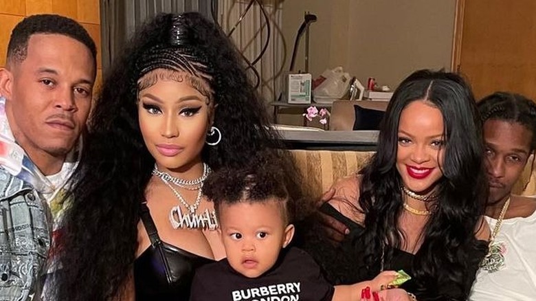 Nicki Minaj e Rihanna con la famiglia