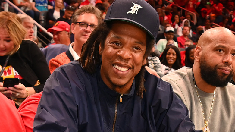 Jay Z sorride al gioco