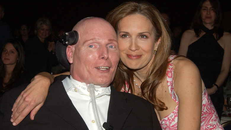 Tubo di respirazione calvo di Christopher Reeve con la moglie